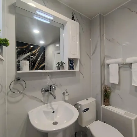 Maxton Design *